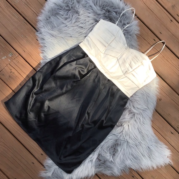 H&M Dresses & Skirts - H&M Dress size 10